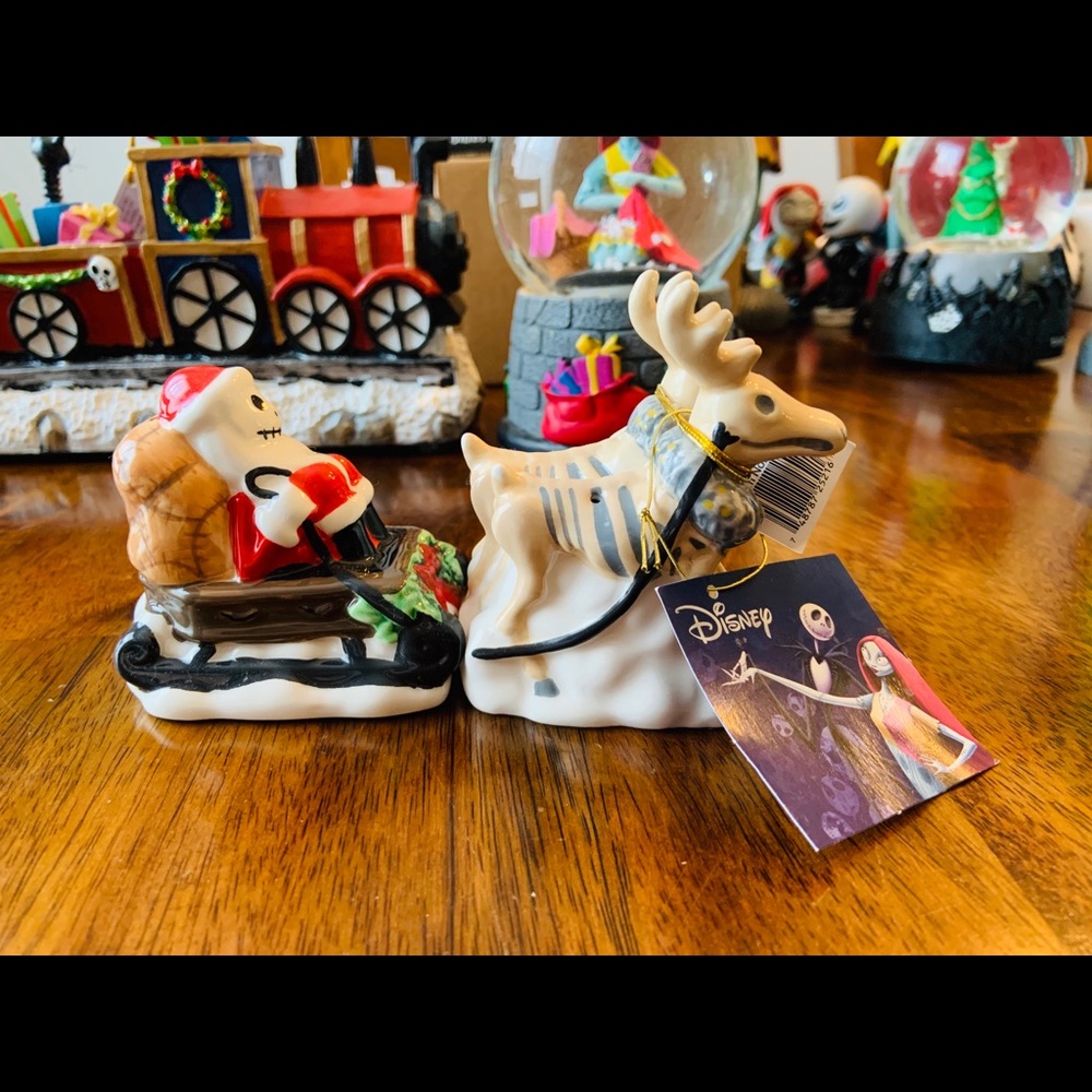 Nightmare before Christmas Salt and pepper shakers